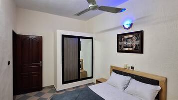 Shared Dormitory, 2 Bedrooms, Smoking, Balcony | 2 bedrooms