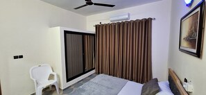Shared Dormitory, 2 Bedrooms, Smoking, Balcony
