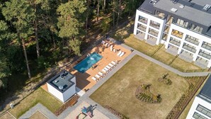 Apartment | Exterior - Apartment Close to the Beach, With Pool (Dziwnów)