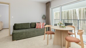 Apartment | Living room - Apartment Close to the Beach, With Pool (Dziwnów)