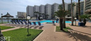 Beheizter Pool
