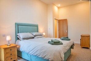 4 chambres, Wi-Fi gratuit, draps fournis