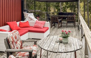 Outdoor dining - 3 bedroom amazing home in Yxlan (Yxlan)