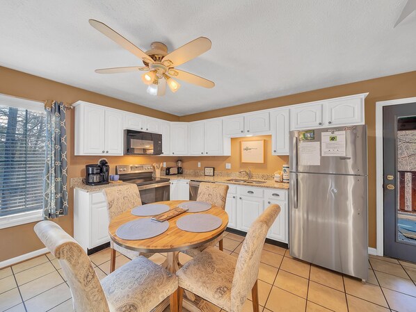 Cabin, Multiple Beds (Mountain Charm #228) | Private kitchen - Mountain Charm #228 (Sevierville)