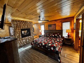 4 bedrooms - Legends Pool Lodge #450 (Gatlinburg)