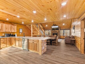 Cabana, várias camas (Legends Pool Lodge #450) | Parte interna