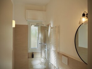 Hair dryer, towels