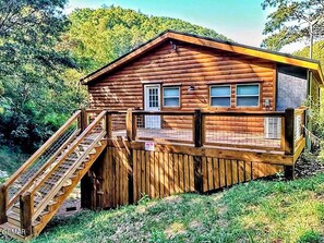 Cabane, plusieurs lits (Endless Fun #3615) | Extérieur