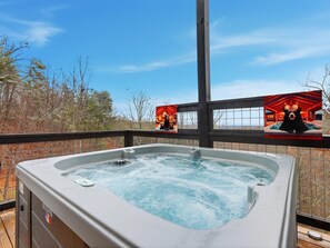 Cabane, plusieurs lits (Buckhead Views #3110) | Bain à remous extérieur