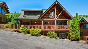 Cabin, Multiple Beds (Mountain Paws #526) | Exterior - Mountain Paws #526 (Sevierville)