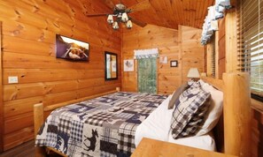 Room - Smoky View Straight Up #2036 (Sevierville)