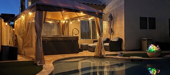 Modern Studio in Peoria with Private Pool, Cabana,HotTub,FirePit, Putting Green