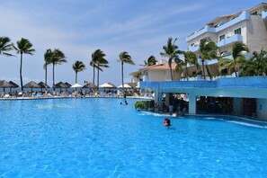 Udendørs pool, opvarmet pool