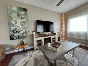 Interior - NEW! 3 Bedroom Apartment near Downtown St. Petersburg (St. Petersburg)