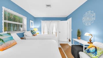 3 makuuhuonetta, työpöytä, silitysrauta/-lauta, Wi-Fi