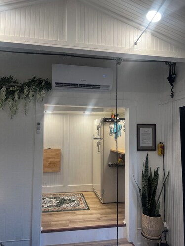 Tiny Home Alley Delight! Truly one of kind! 