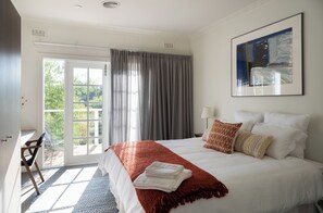 2 dormitorios, tabla de planchar con plancha, wifi y ropa de cama