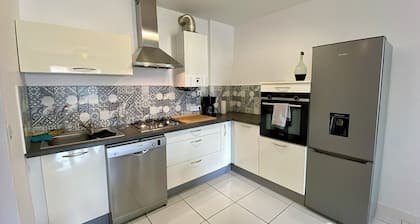 Appartement rĂ©novĂ© 76m2 Ă 500 m de lâocean