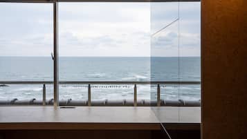 Design Twin Room, 2 Bedrooms, Non Smoking, Sea View | Beach/ocean view