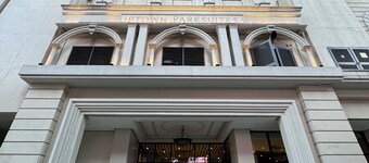 Modern Stylish 1BR Condo Uptown BGC w/ View - 22u