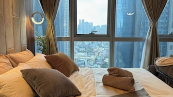 1 bedroom, iron/ironing board, WiFi, bed sheets