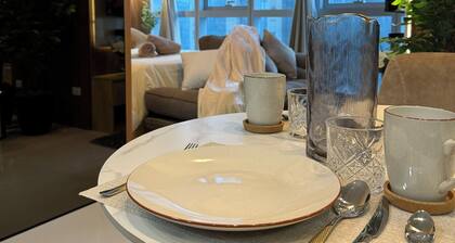Modern Stylish 1BR Condo Uptown BGC w/ View - 22u