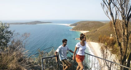Private Plunge Pool + Walk to Birubi