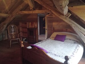 1 chambre, fer et planche Ă repasser, Wi-Fi, draps fournis