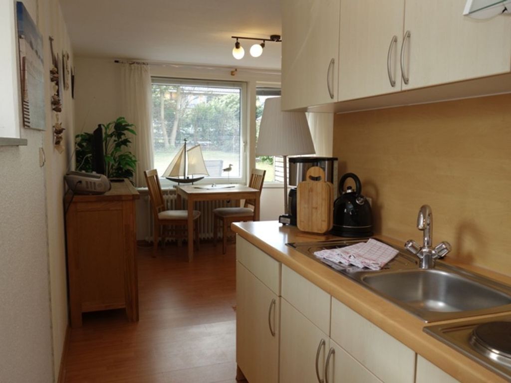 Fridge, coffee/tea maker, electric kettle