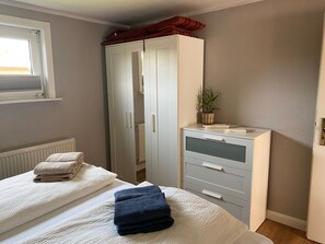 1 habitación y ropa de cama 