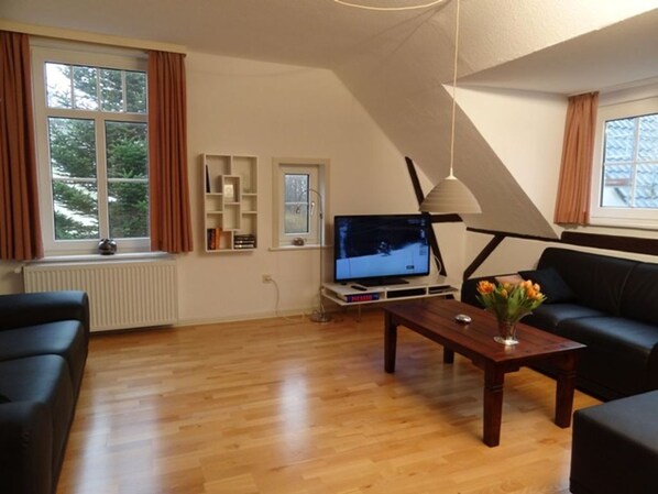 TV, stereo - Vacation very close to the beach - Malerhaus (Wyk auf Föhr)