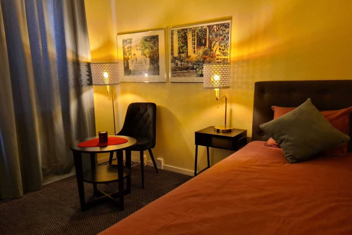 Basic Single Room