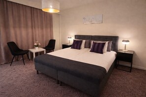 Family Double Room | Desk, iron/ironing board, free WiFi - Noah Longstay  (Vasteras)