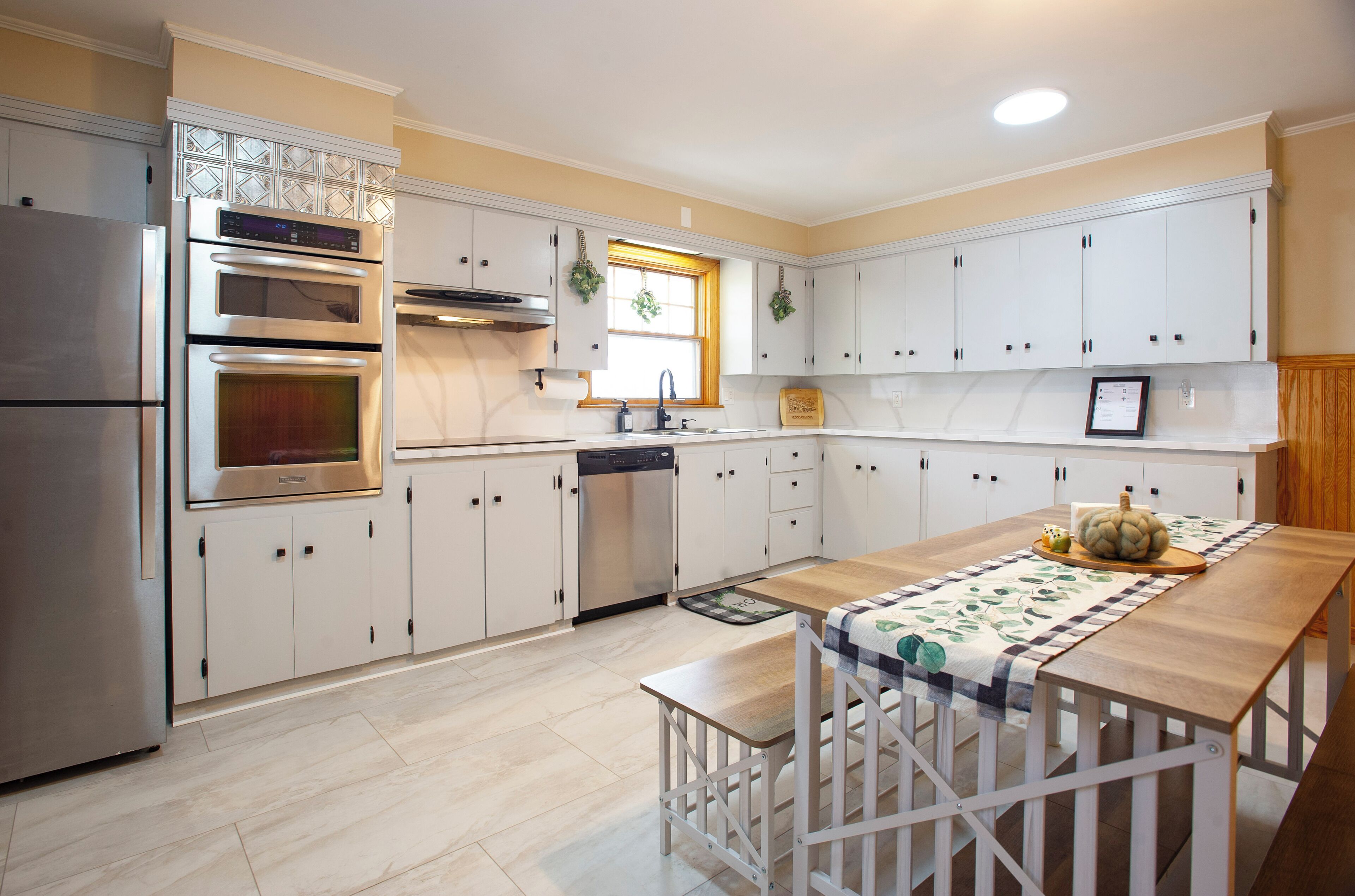 Microwave, oven, stovetop, dishwasher