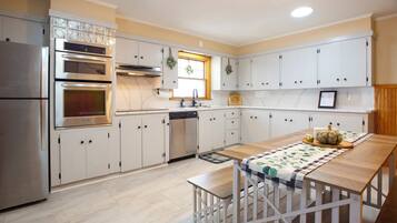 Microwave, oven, stovetop, dishwasher
