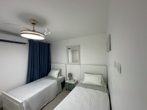 2 bedrooms, iron/ironing board, WiFi, bed sheets