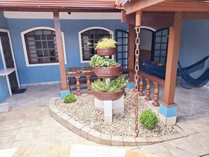 Terrace/patio - MarMeQuer! Your House on the Beach! Recharge your batteries! (Jardim Peruibe Peruíbe)