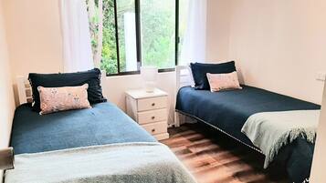 3 bedrooms, iron/ironing board, travel cot, WiFi