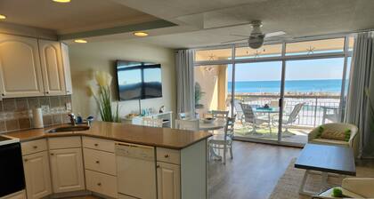 Coastal Cottage Beachfront Condo