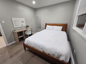 1 chambre, bureau, Wi-Fi, draps fournis