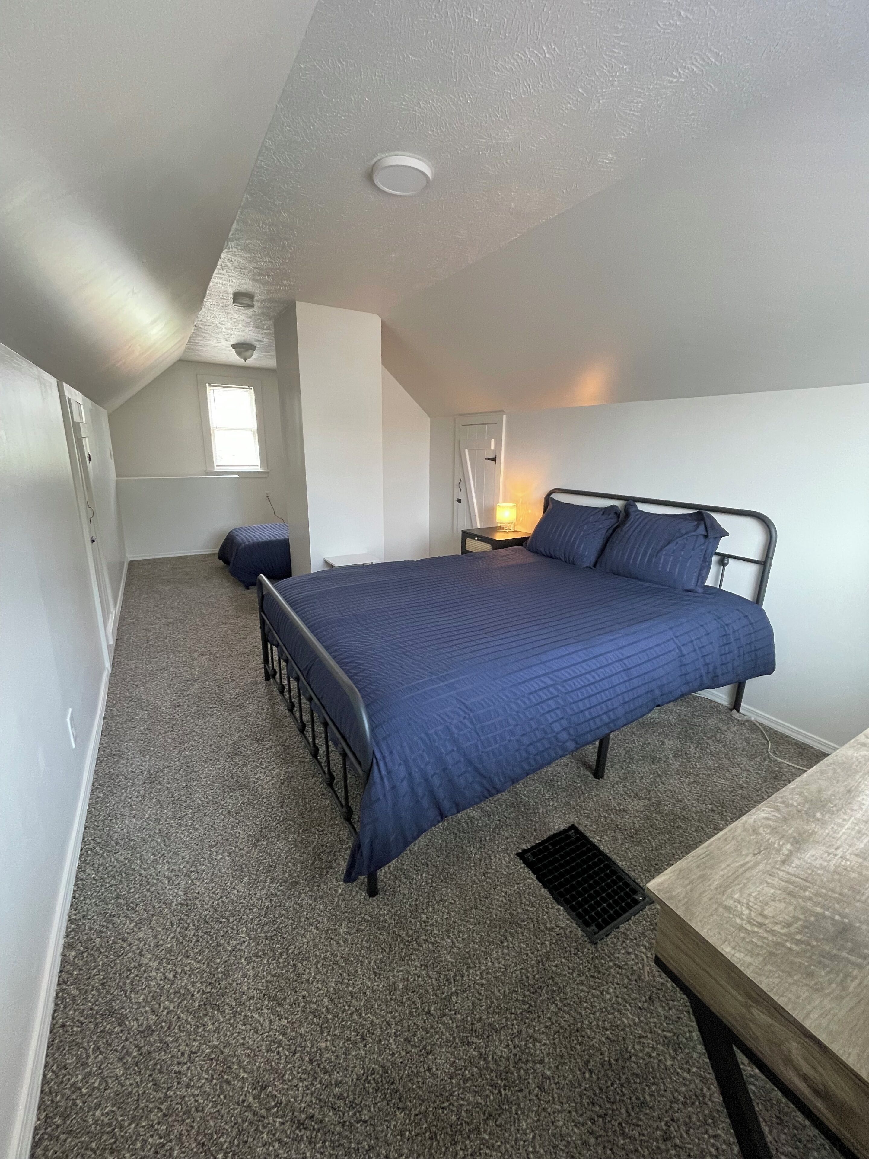 4 bedrooms, desk, iron/ironing board, WiFi