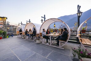 Restaurant - Fabhotel Rigzin Nest Cottage (Manali)