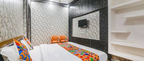 Egyptian cotton sheets, premium bedding, in-room safe