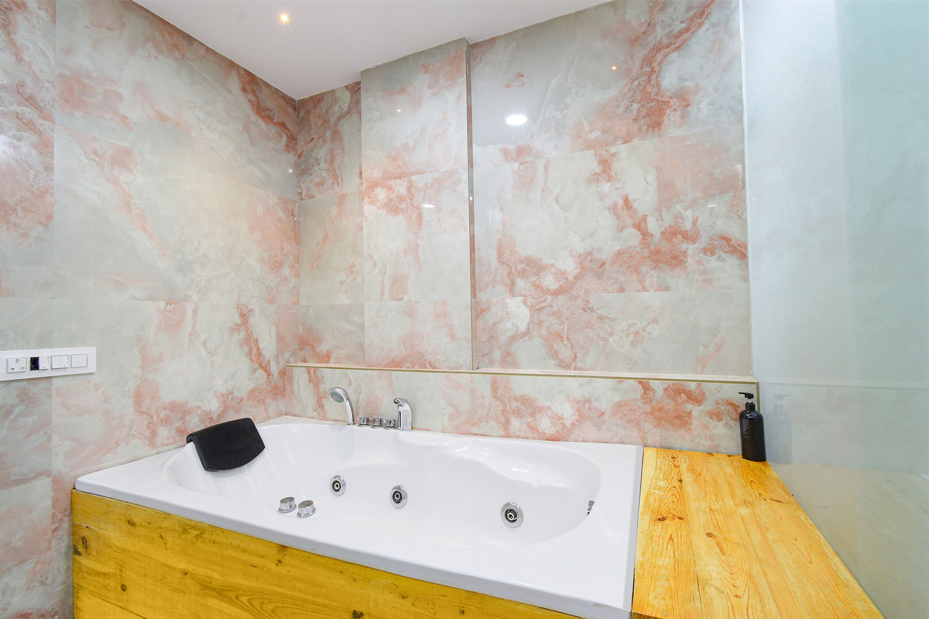 Photo - FabHotel DSR Suites - Nr Hitech City Railway Station