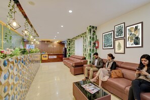 Reception - FabHotel Hitek N (Hyderabad)