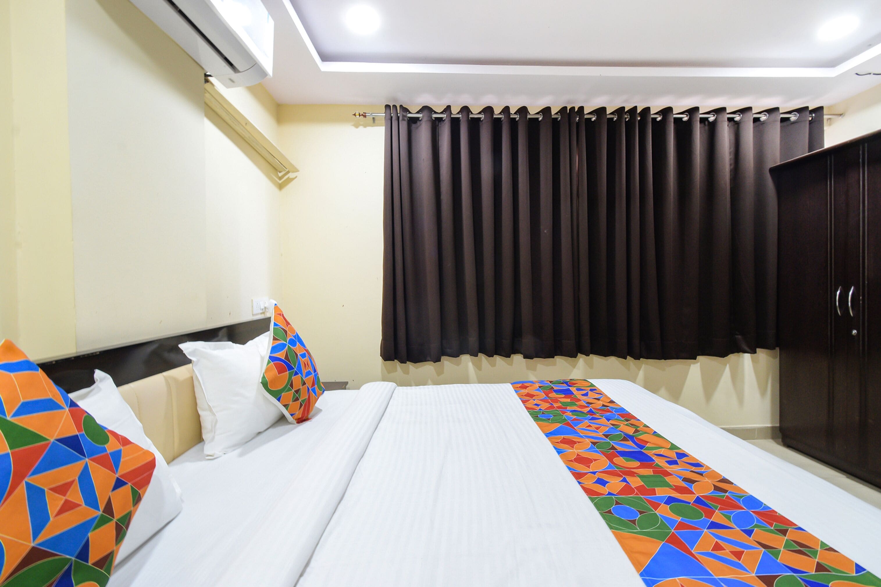 Foto - FabHotel N Residency - 350m from Yashoda Hospital, Hitech City