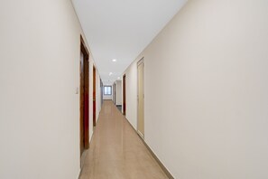 Lobby - FabHotel Hitek N (Hyderabad)