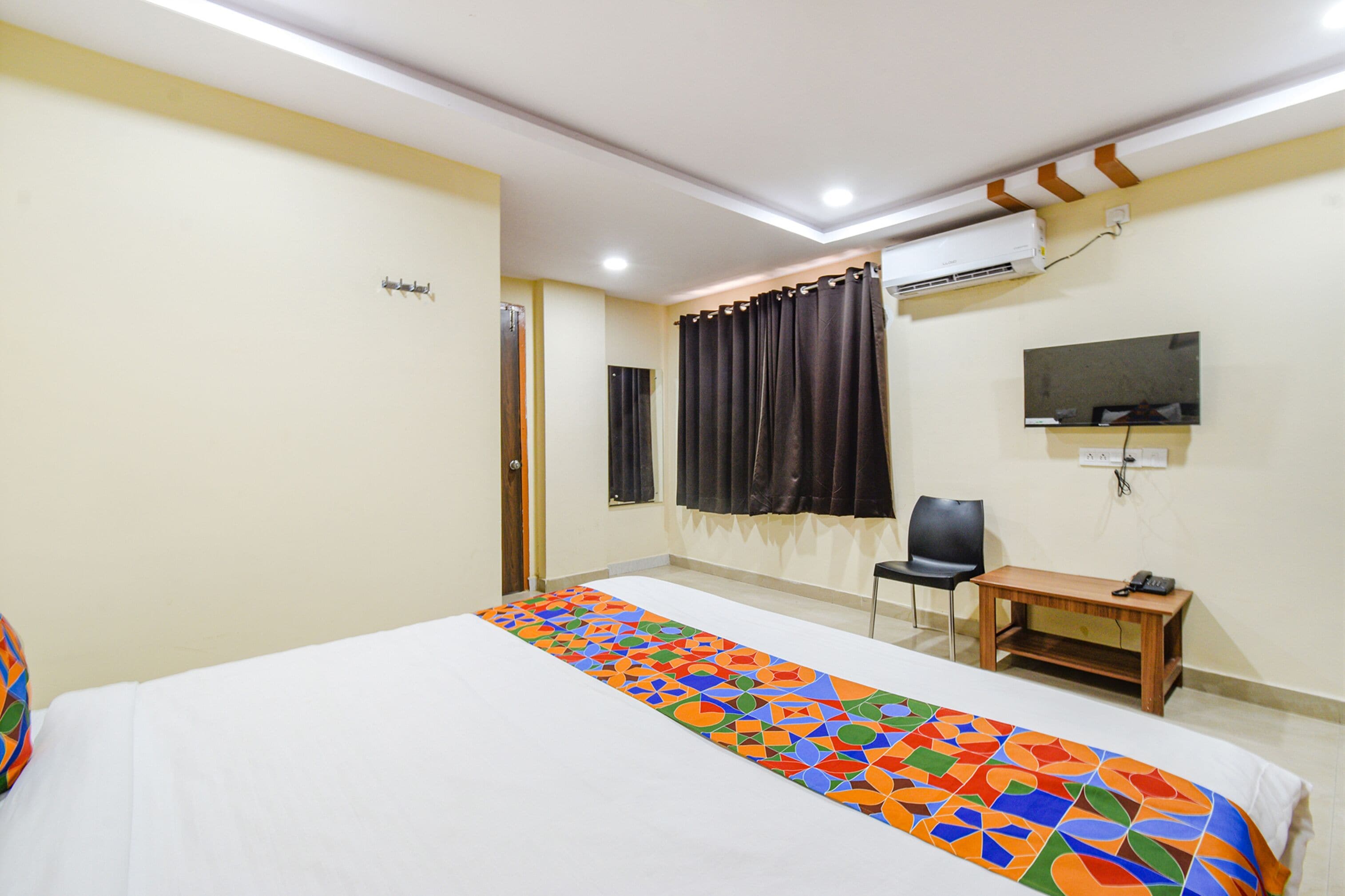 Foto - FabHotel N Residency - 350m from Yashoda Hospital, Hitech City