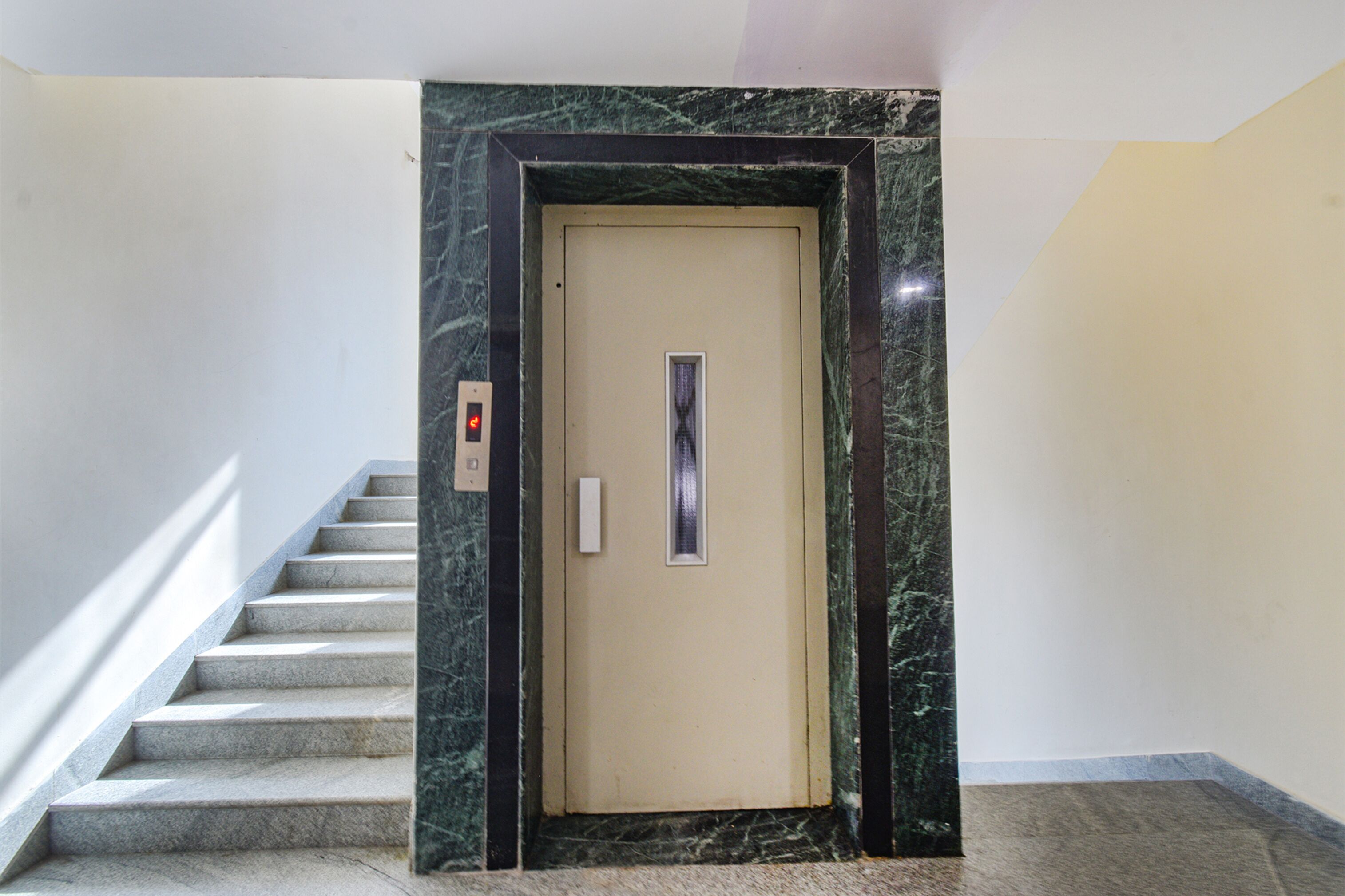 Foto - FabHotel N Residency - 350m from Yashoda Hospital, Hitech City