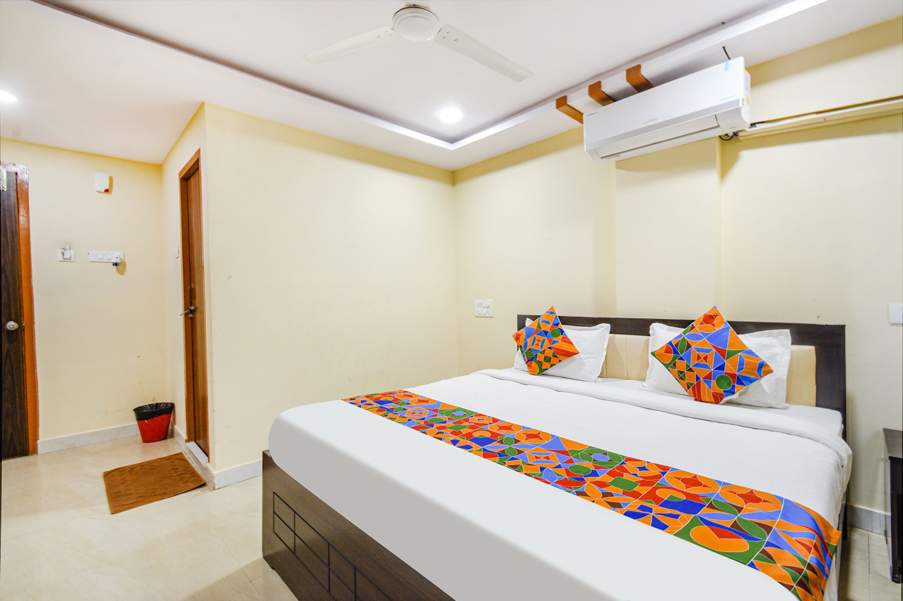 Foto - FabHotel N Residency - 350m from Yashoda Hospital, Hitech City
